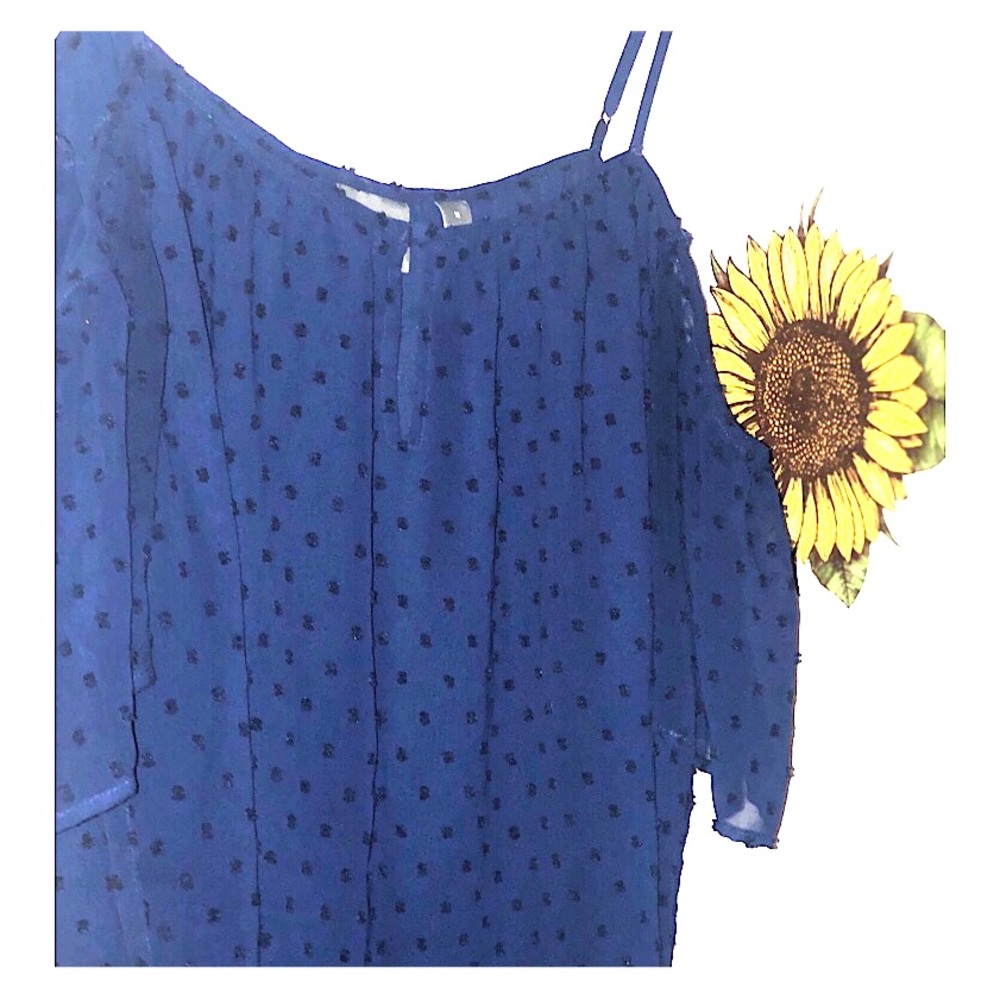 ➖ Navy blue, very cute top ➖